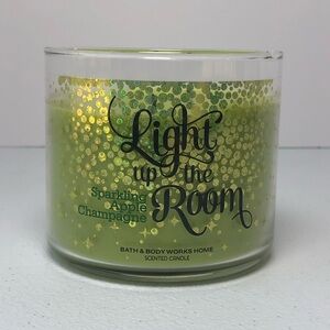 Bath & Body Works Light Up The Room 3 Wick Candle 14.5 oz NO LID Rare 2014